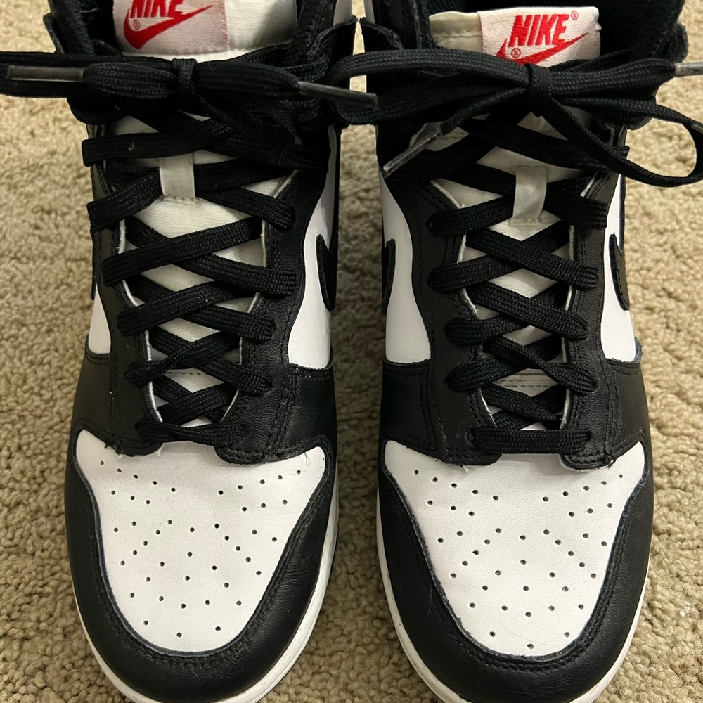 Nike women’s sz 8.5